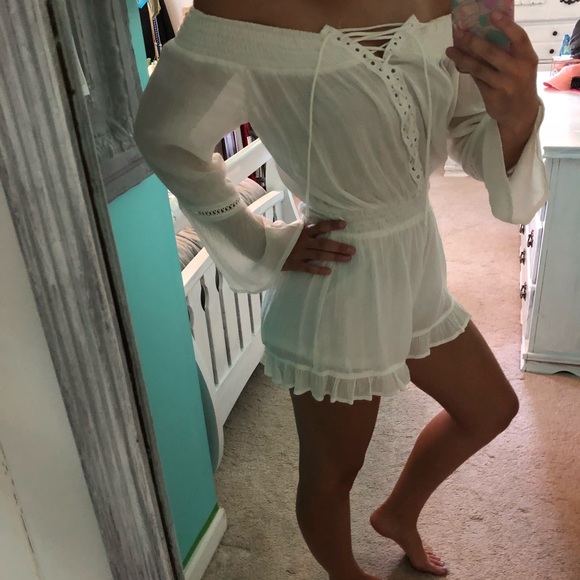 White romper - Picture 2 of 4